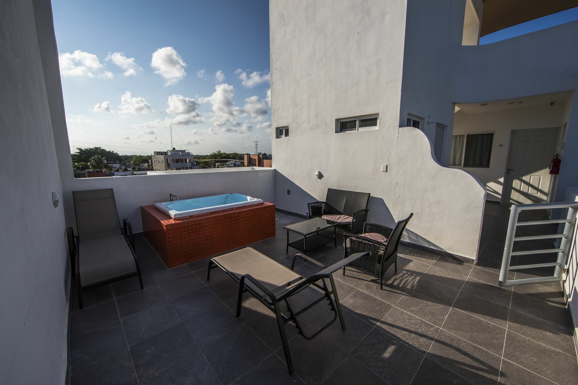 Suite 24 Aparthotel By Xperience Hotels Playa del Carmen Exterior photo